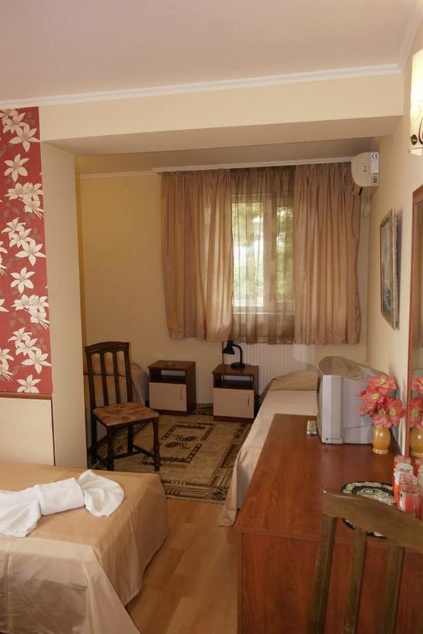 Hotel Triumph Nova Zagora Luaran gambar