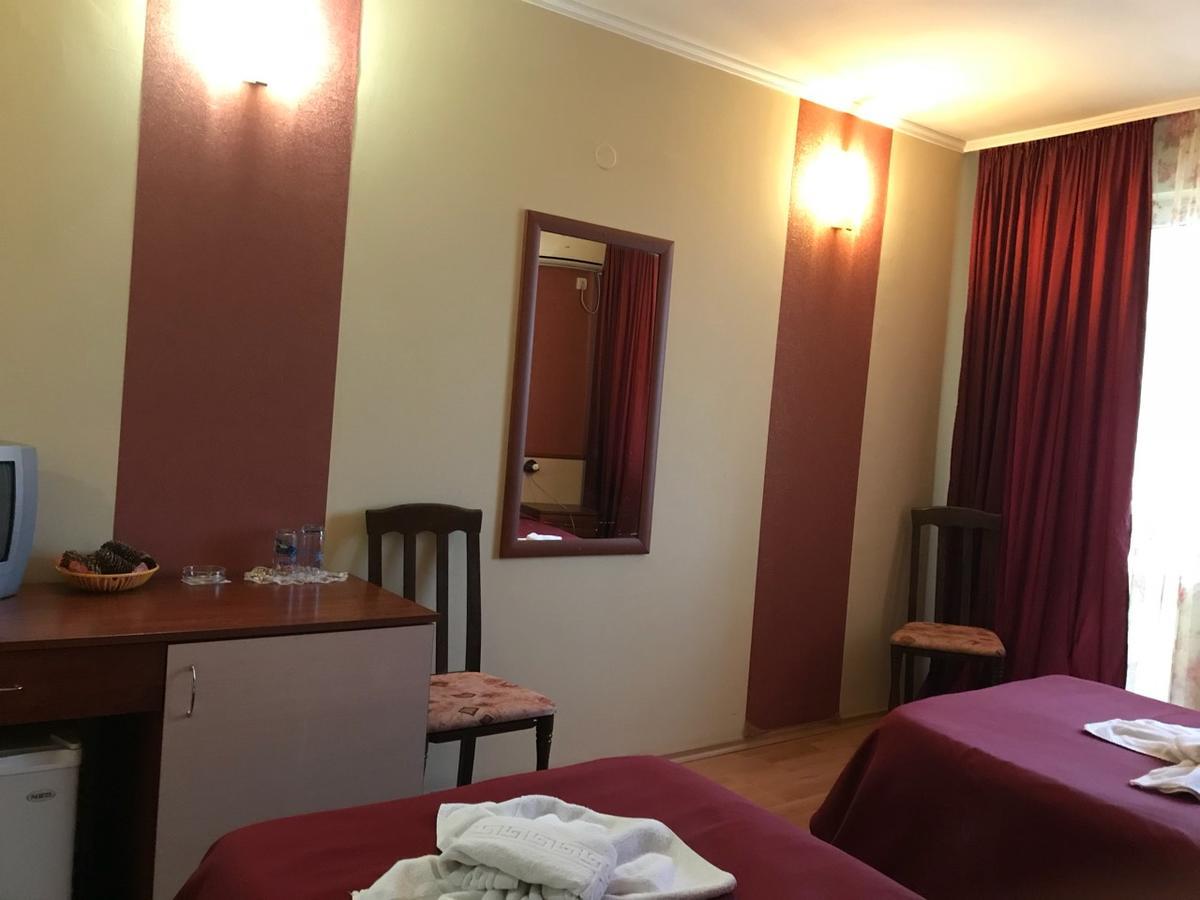 Hotel Triumph Nova Zagora Luaran gambar